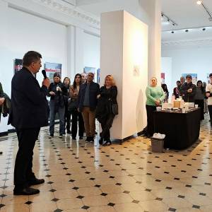 Exponen en Rosario una muestra sobre los destinos de los polacos en la Segunda Guerra Mundial