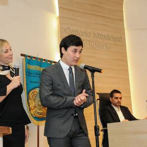 Designación de la presidenta del Centro Cultural de Kazajstán como Ciudadana Distinguida